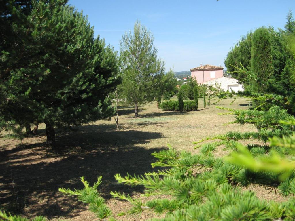 Апартаменты La Bastide Des Raisins Апт Экстерьер фото